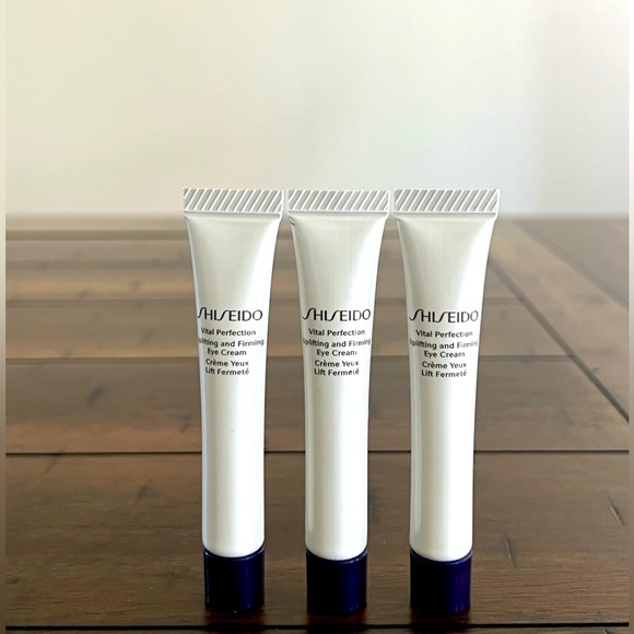 Shiseido Vital Perfection Uplifting and Firming Eye Cream 15ml - Picture 1 of 2